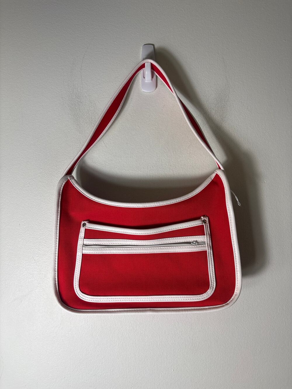 Victoria USA Red Canvas Vintage Shoulder Bag